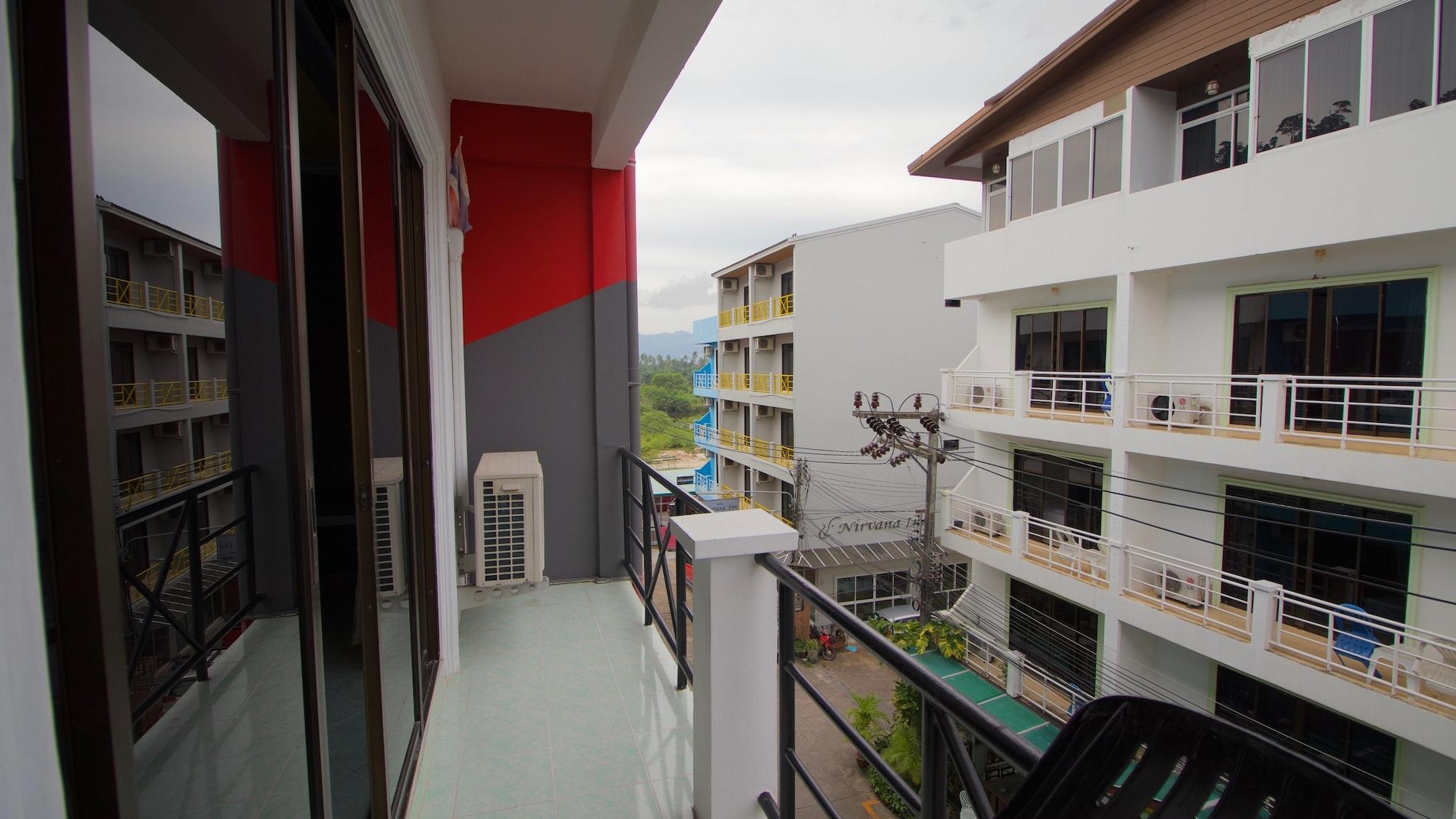 The Little Moon Residence Patong Dış mekan fotoğraf