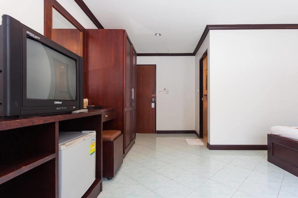 The Little Moon Residence Patong Dış mekan fotoğraf