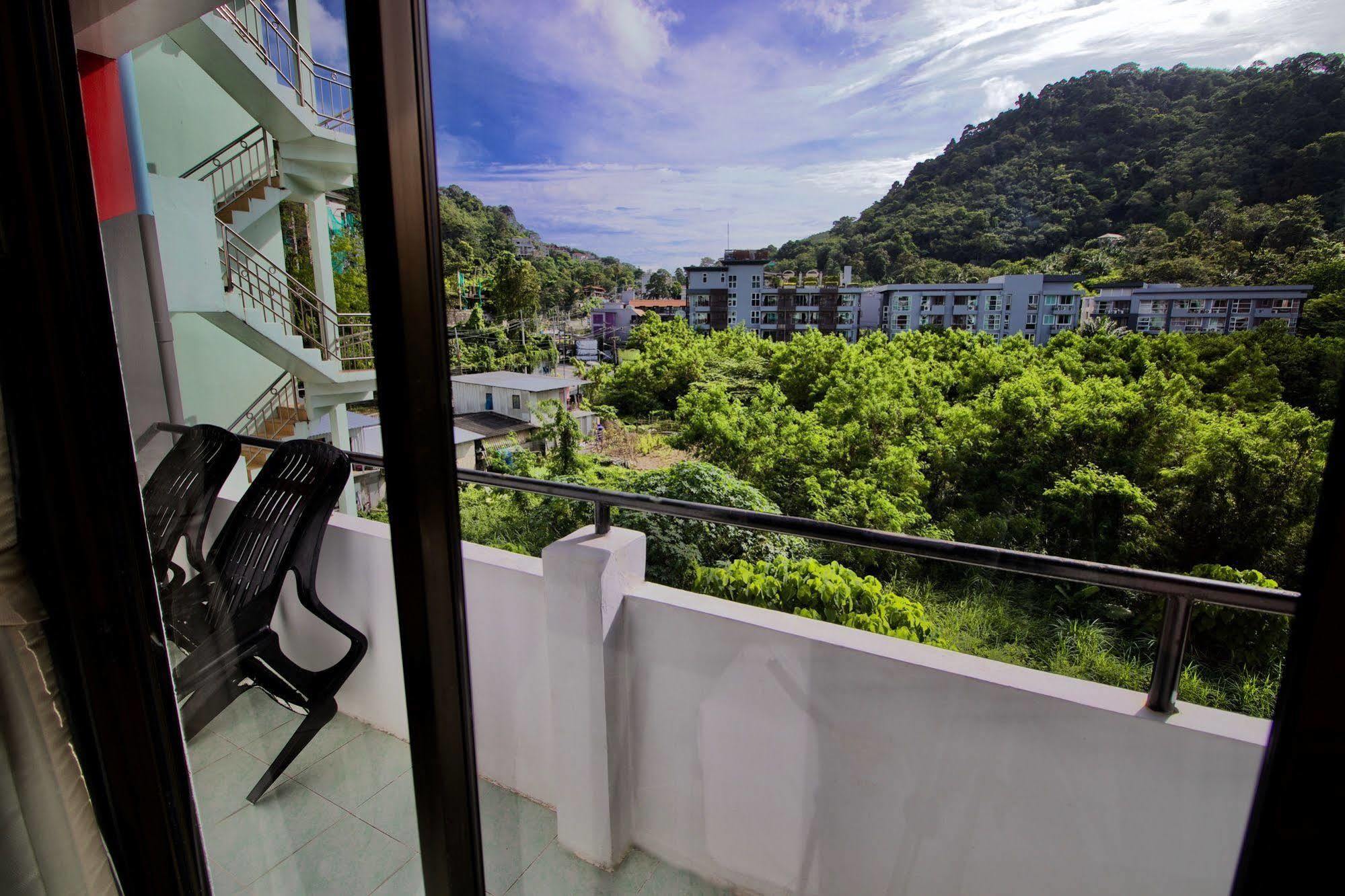 The Little Moon Residence Patong Dış mekan fotoğraf